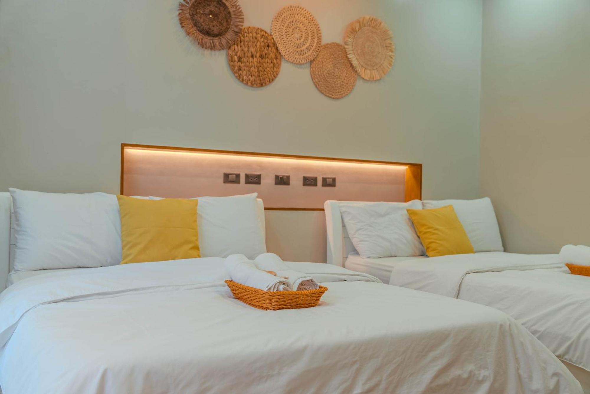 Gt Seaside Inn Oslob Room photo