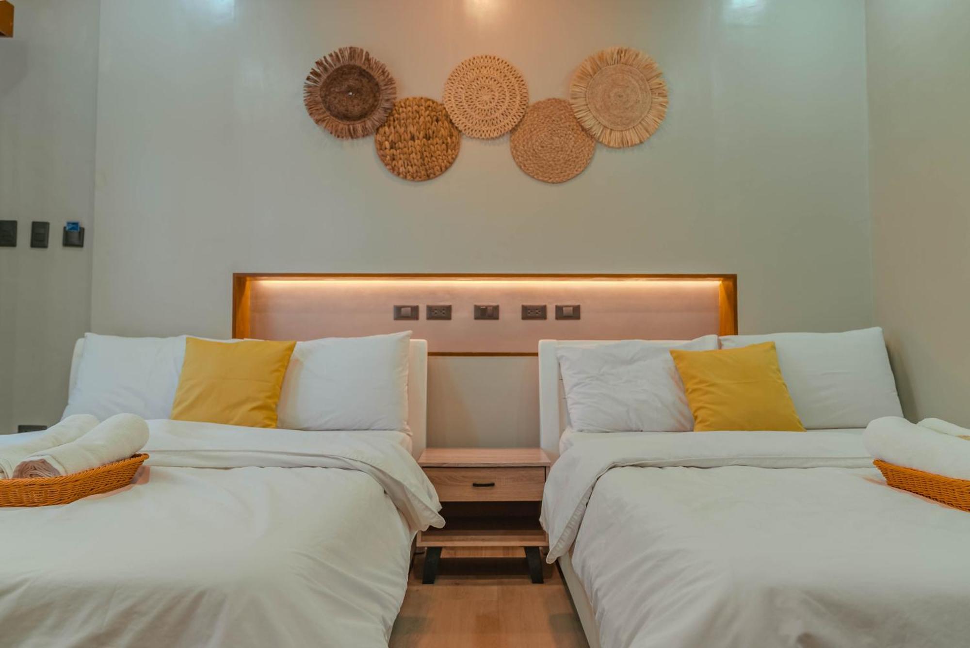 Gt Seaside Inn Oslob Room photo