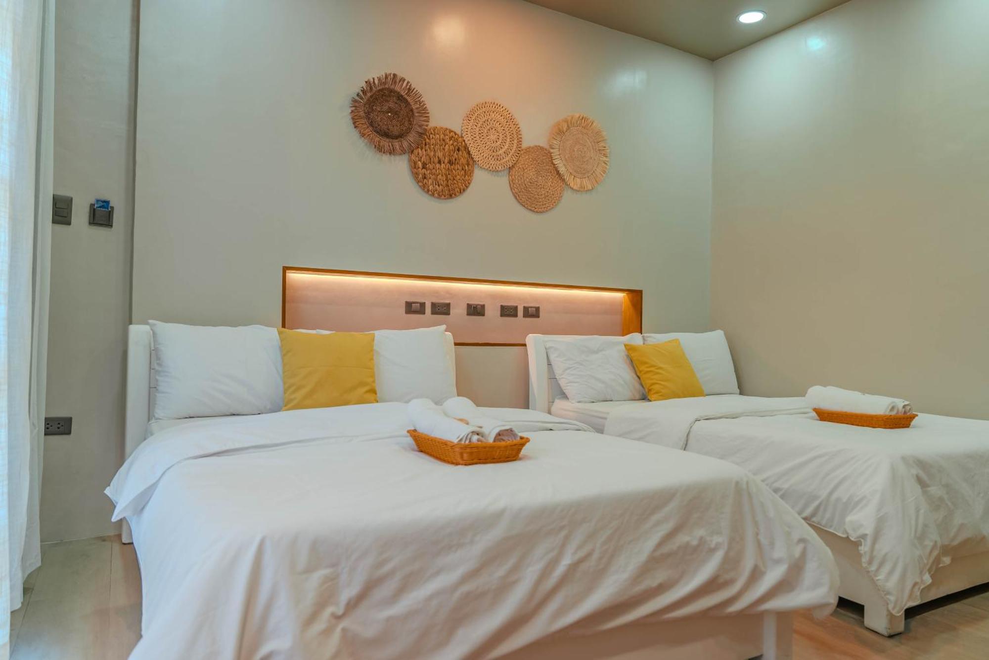 Gt Seaside Inn Oslob Room photo
