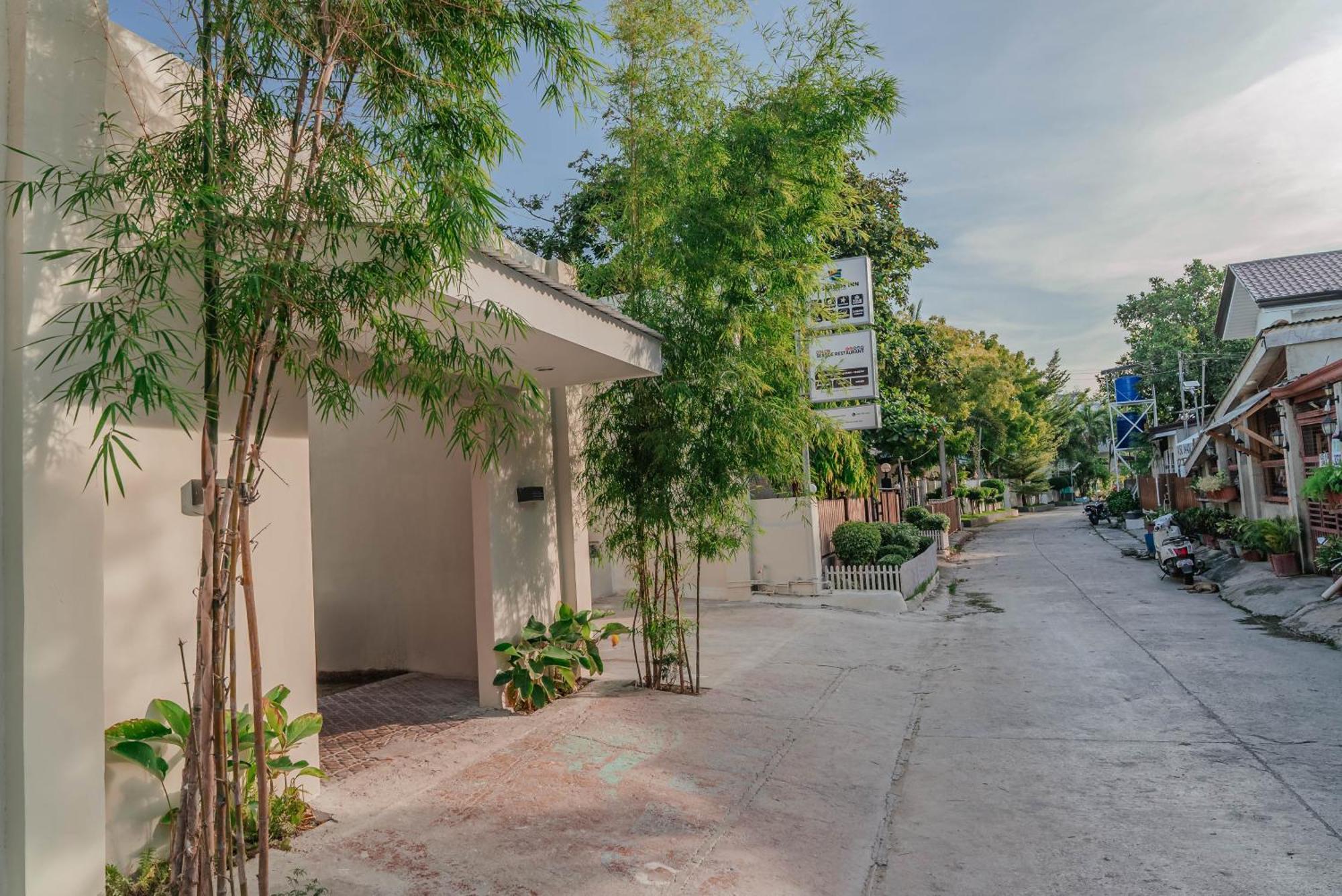 Gt Seaside Inn Oslob Exterior photo